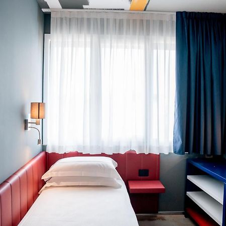 K Modern Hotel Peschiera del Garda Exteriör bild