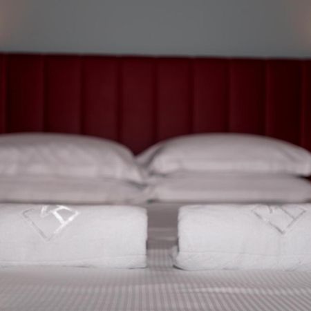 K Modern Hotel Peschiera del Garda Exteriör bild