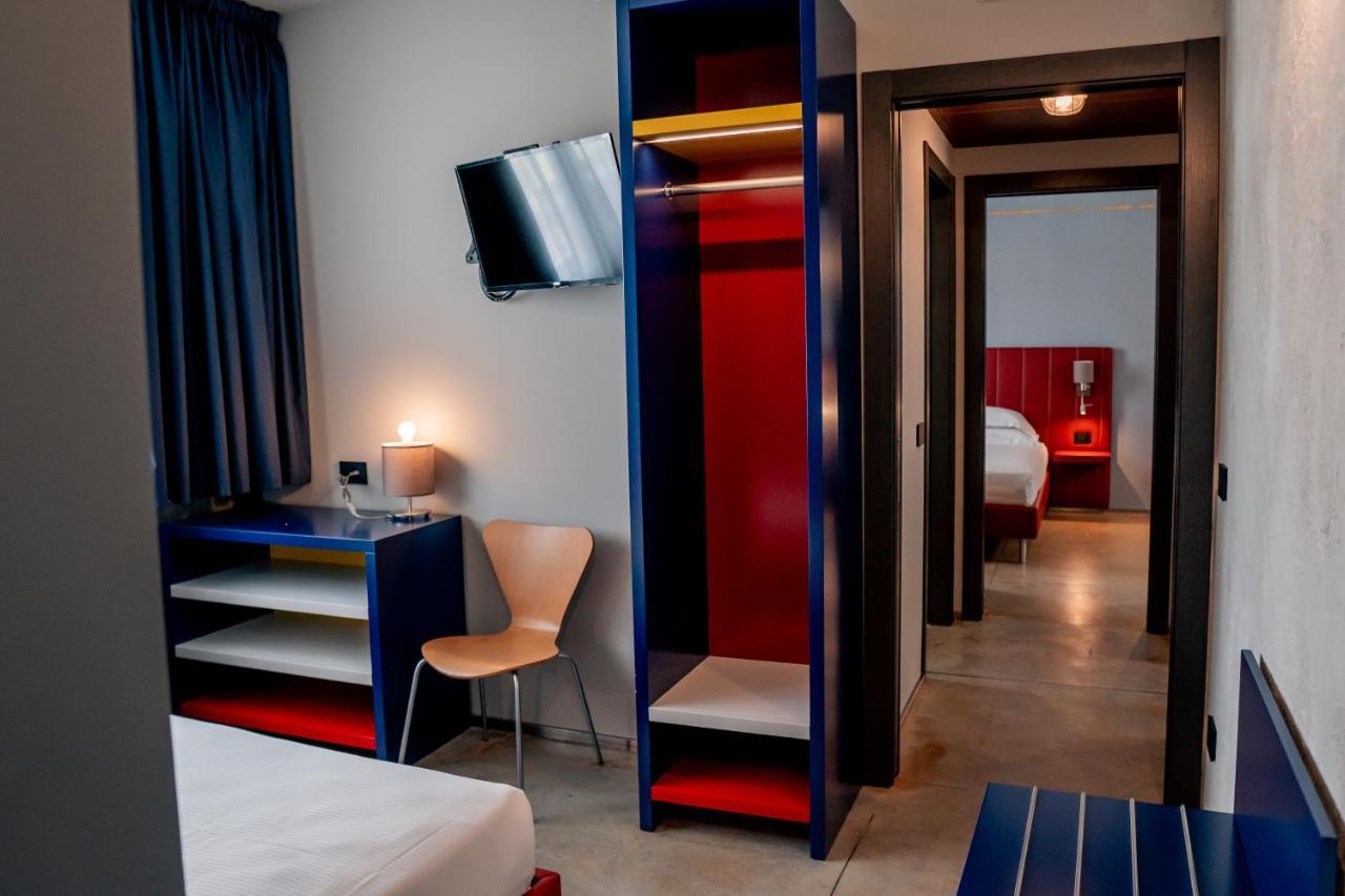 K Modern Hotel Peschiera del Garda Exteriör bild