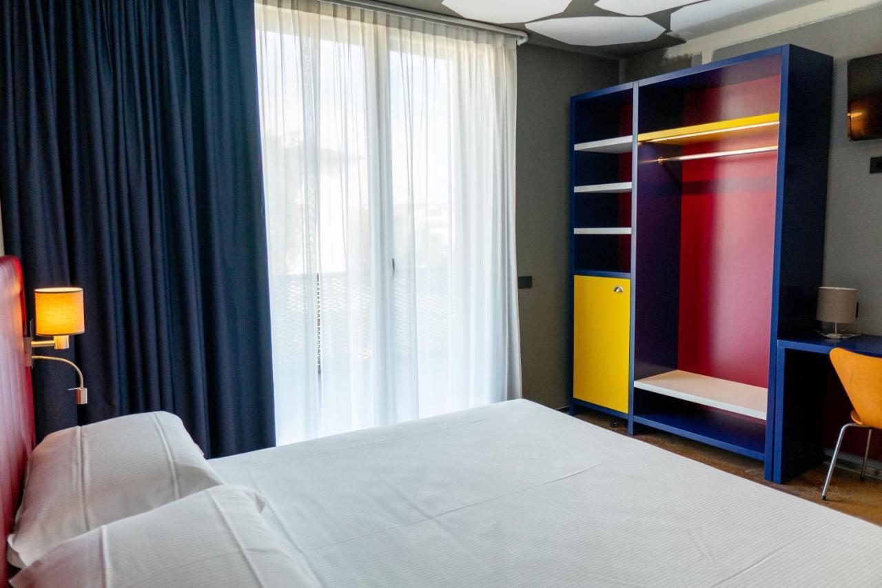 K Modern Hotel Peschiera del Garda Exteriör bild