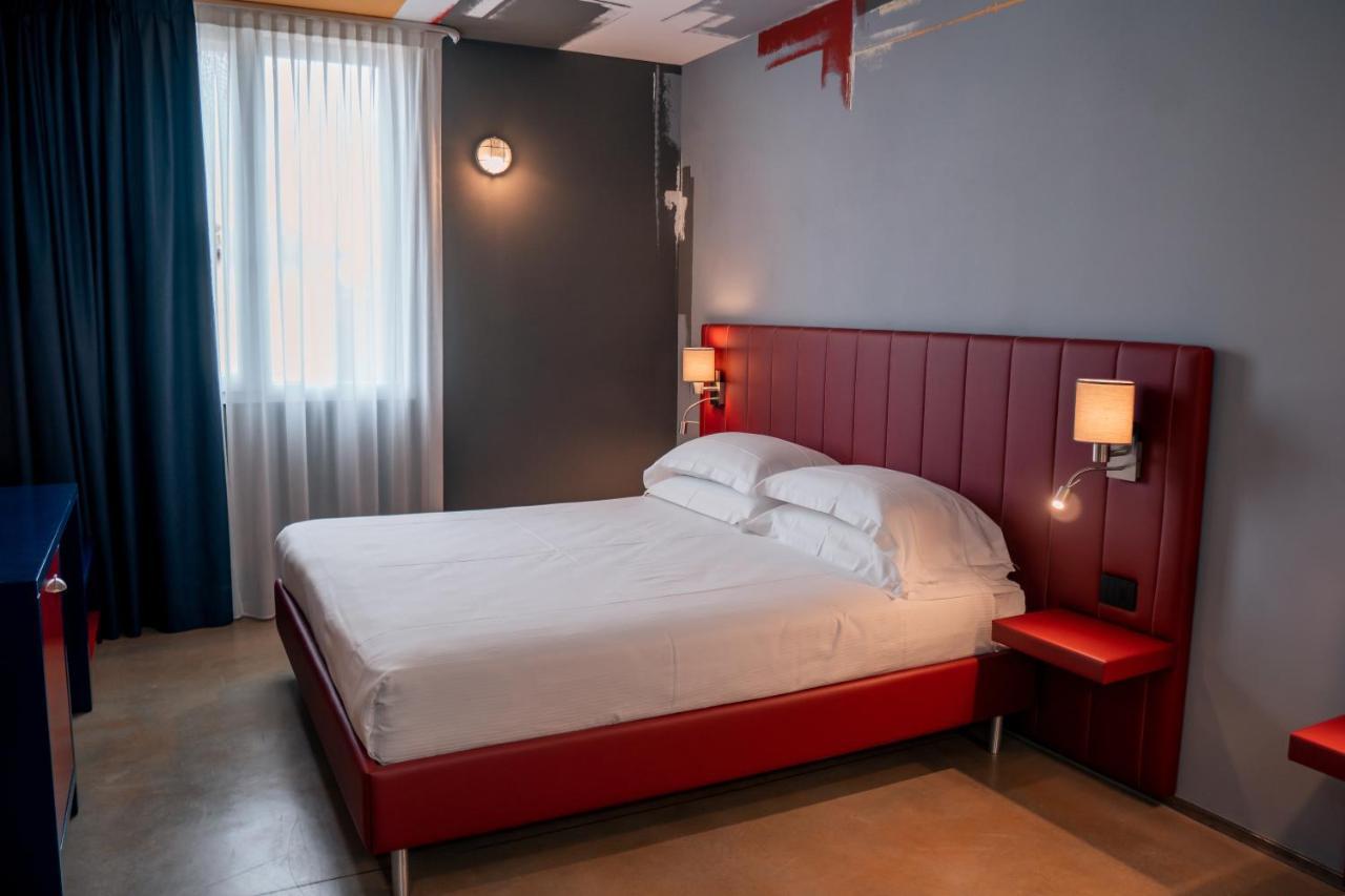 K Modern Hotel Peschiera del Garda Exteriör bild