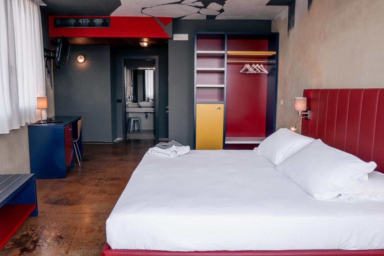 K Modern Hotel Peschiera del Garda Exteriör bild