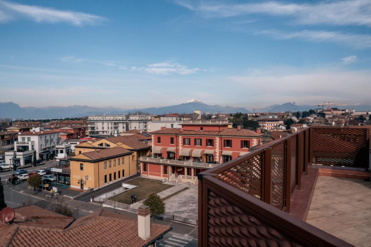 K Modern Hotel Peschiera del Garda Exteriör bild