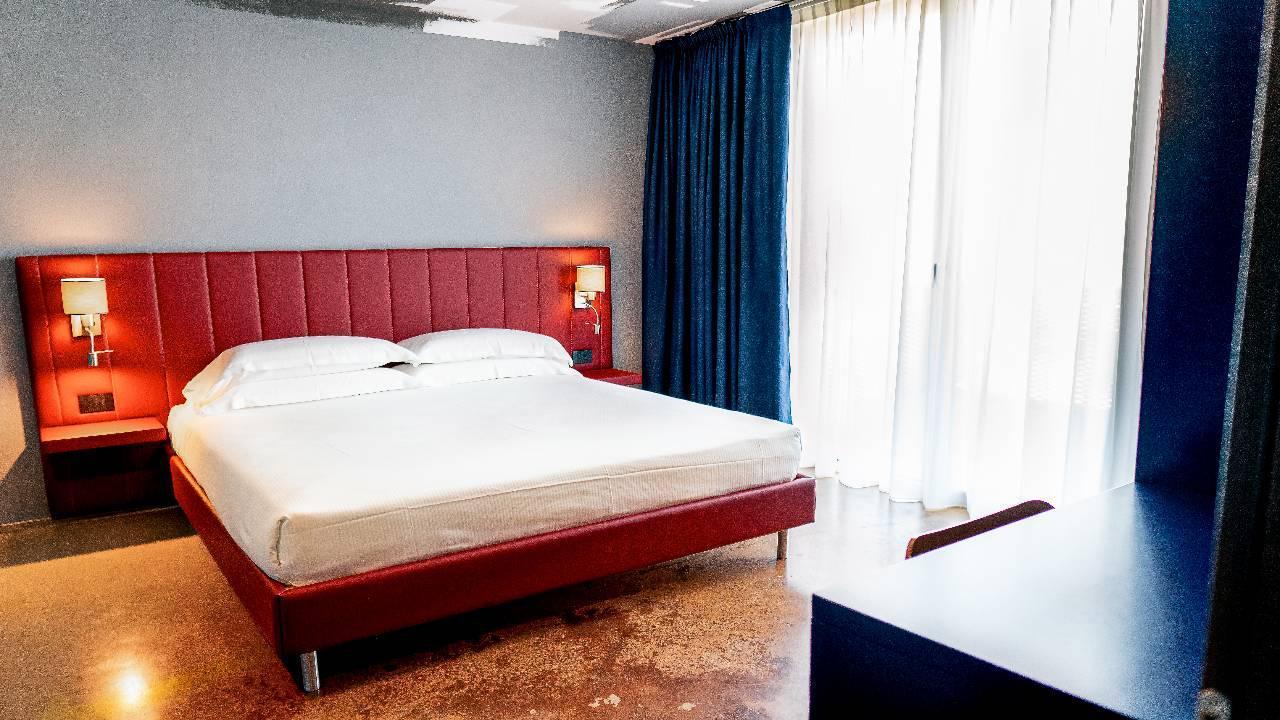 K Modern Hotel Peschiera del Garda Exteriör bild